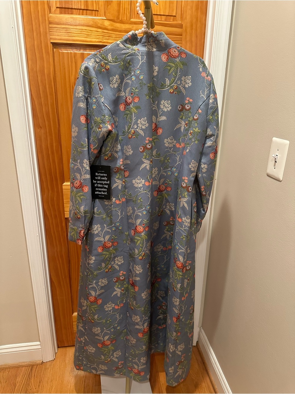Light Blue Floral Long Coat- Will fit more Sz Large/ XL - Picture 16 of 16